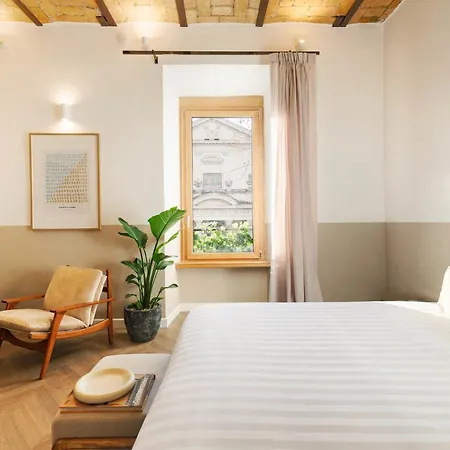 Elegantia Luxury Trastevere بيت ضيافة